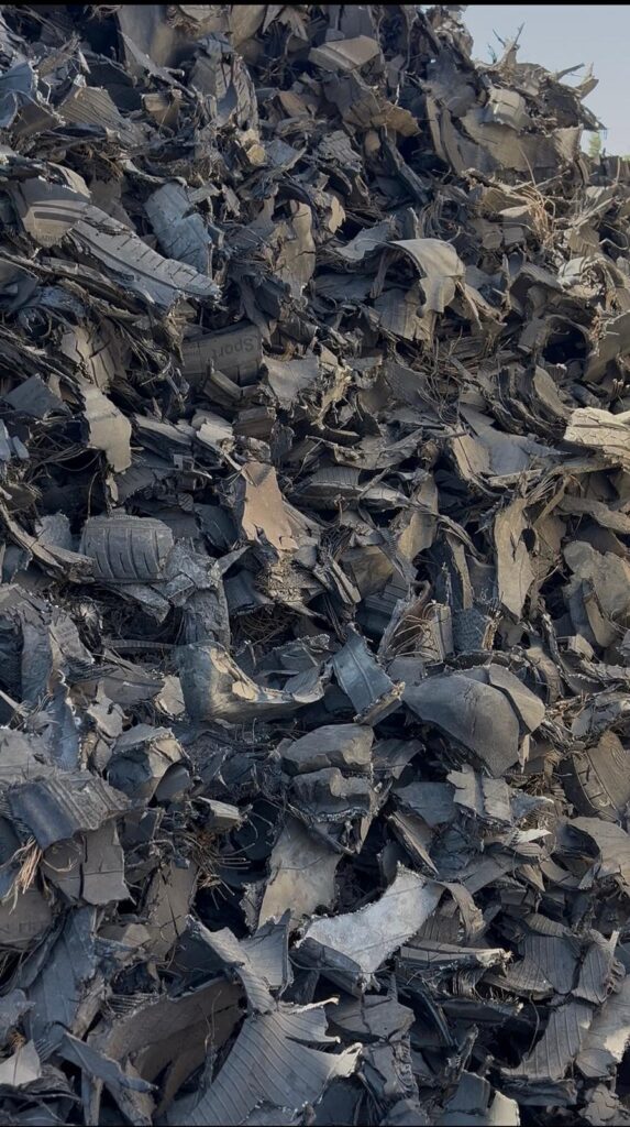 Chips de caucho 100 mm tyre shred de neumático fuera de uso NFU